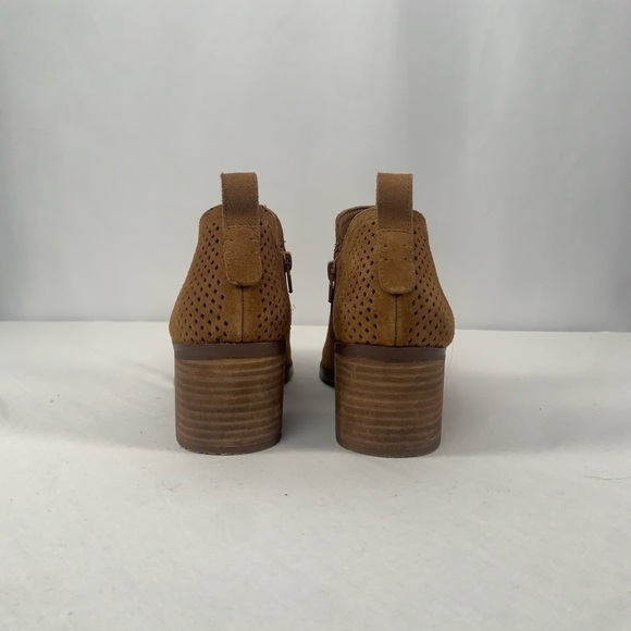 Steve Madden Ruebey Suede Perforated Bootie in Chestnut Brown Size 9 - Picture 4 of 8